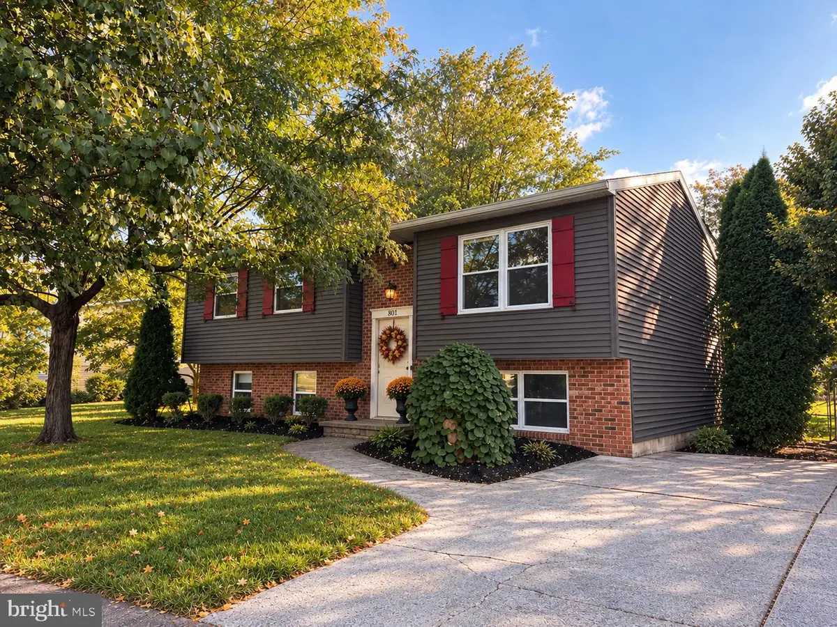 801 Mountain View St, Harrisburg, PA 17112 - #1
