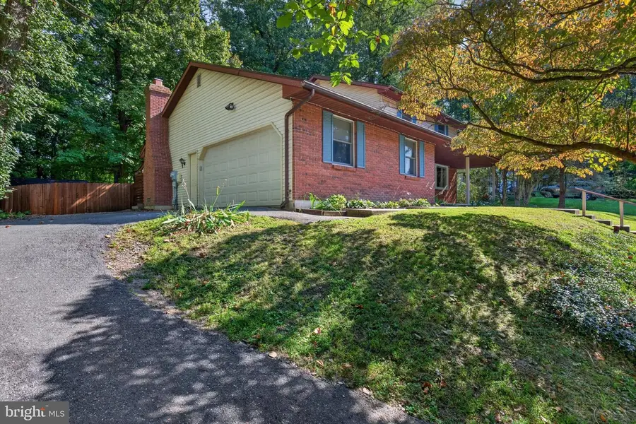 1436 Woodhaven Dr, Hummelstown, PA 17036 - #3
