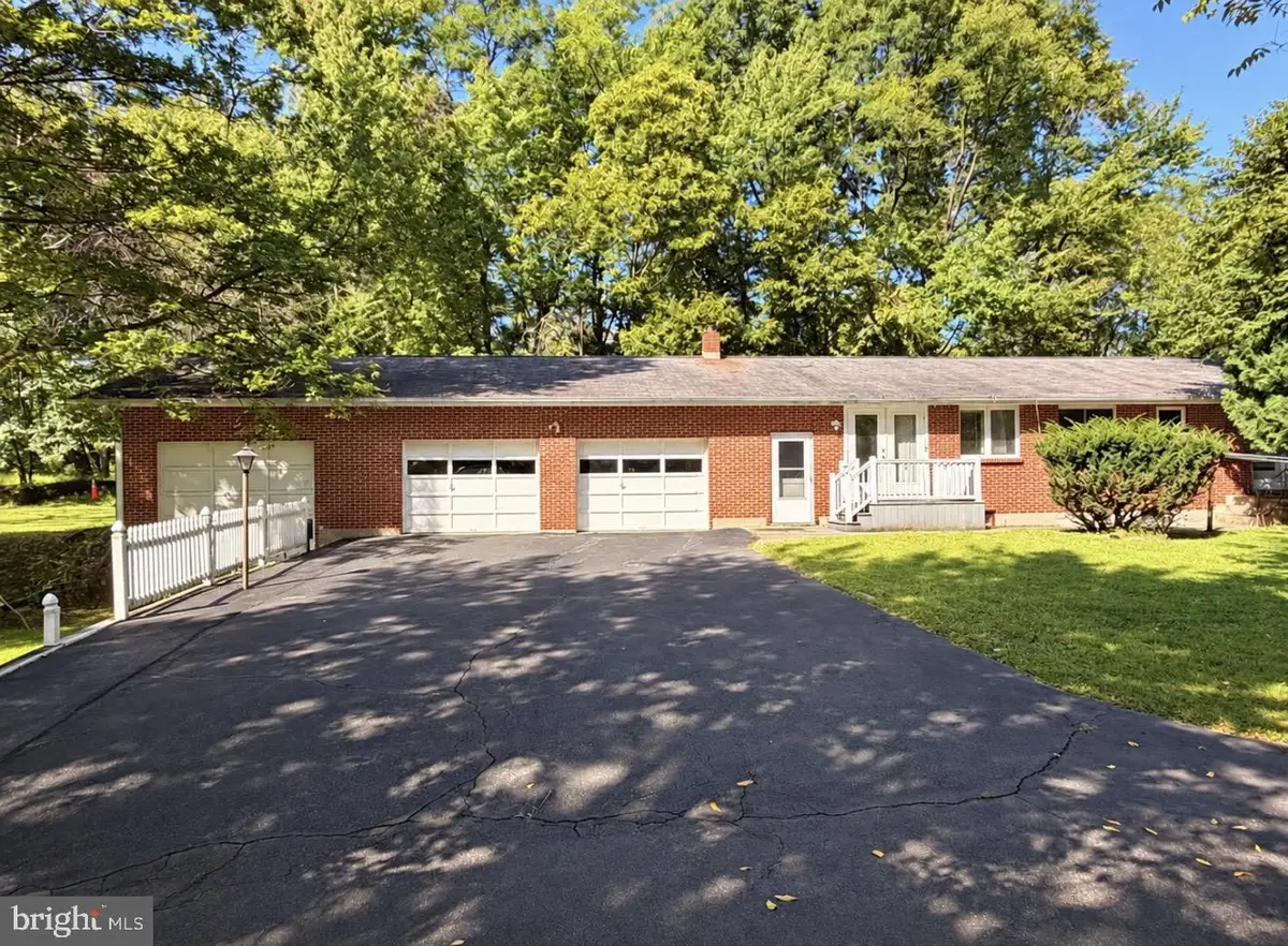 1814 Church Rd, Hummelstown, PA 17036 - #1