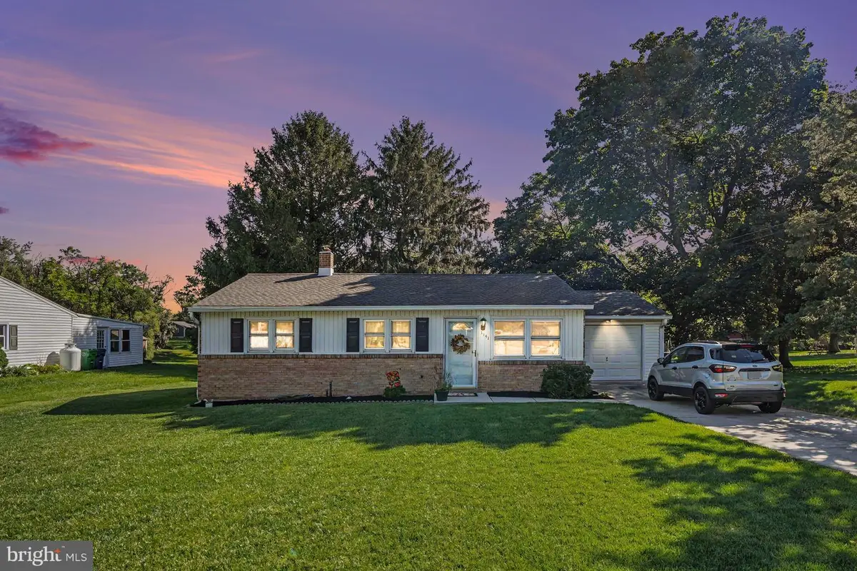 1141 Fairmont Dr, Harrisburg, PA 17112 - #1