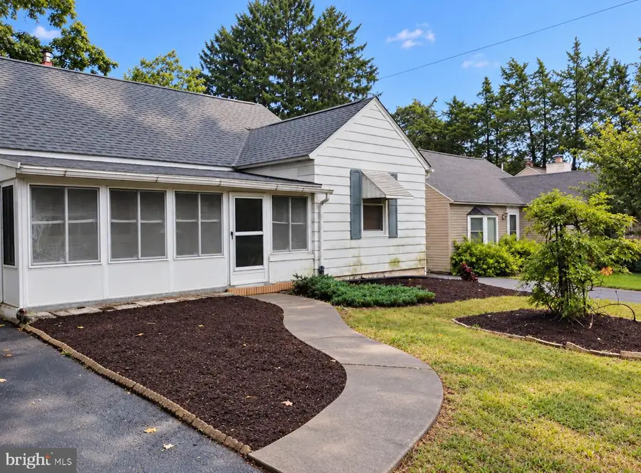 453 Middletown Rd, Hummelstown, PA 17036 - #2