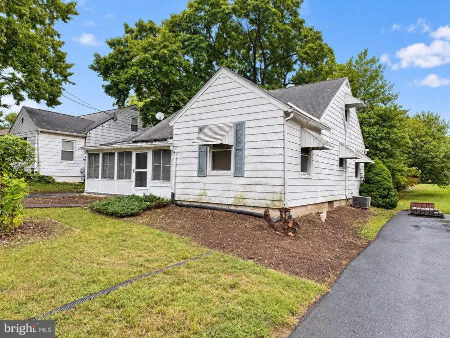 453 Middletown Rd, Hummelstown, PA 17036 - #3