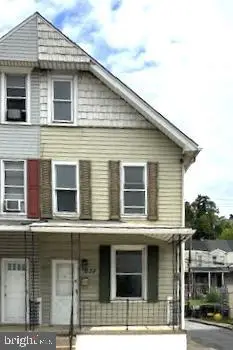 539 S Front St, Steelton, PA 17113 - #1