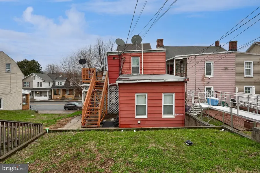 517 N Front St, Steelton, PA 17113 - #3