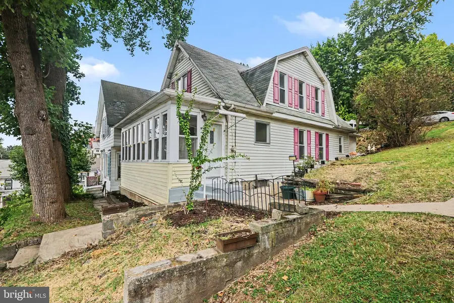 209 S 3rd St, Steelton, PA 17113 - #2