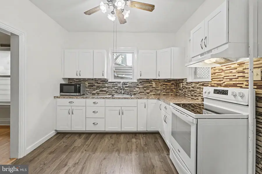 209 S 3rd St, Steelton, PA 17113 - #3