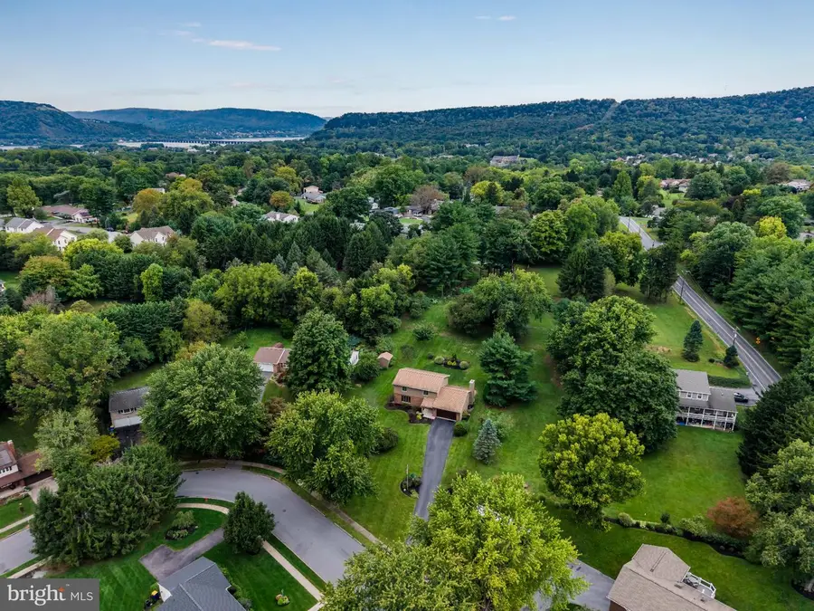 1632 Lori Ln, Harrisburg, PA 17110 - #3