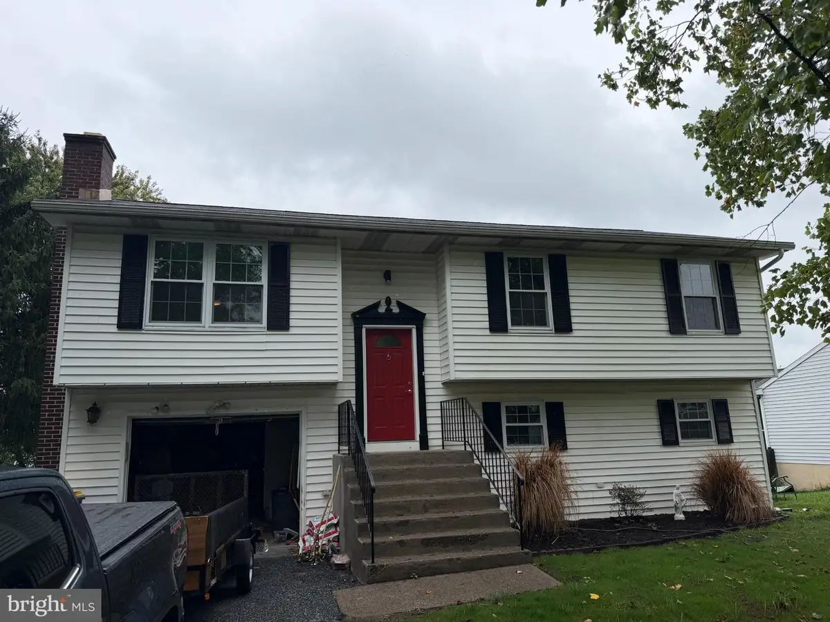 6200 Ann St, Harrisburg, PA 17111 - #1