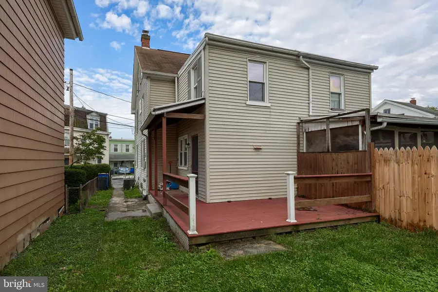 143 Nissley St, Middletown, PA 17057 - #3