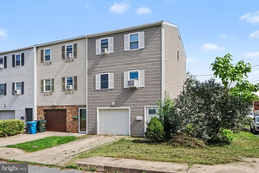 101 Wolf St, Highspire, PA 17034 - #2