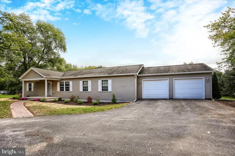 7621 Jonestown Rd, Harrisburg, PA 17112 - #2