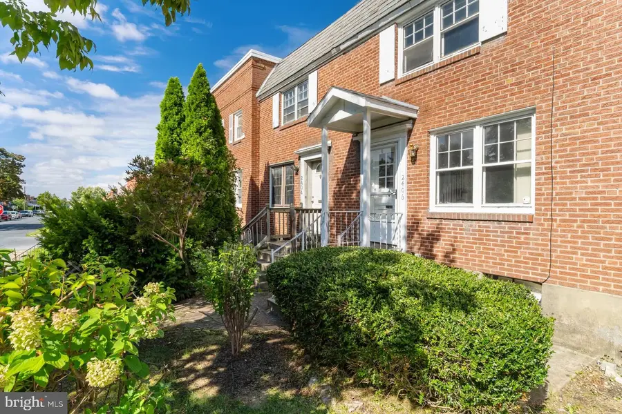 2406 Kensington St, Harrisburg, PA 17104 - #2