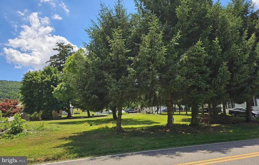 520 E Center St, Millersburg, PA 17061 - #2