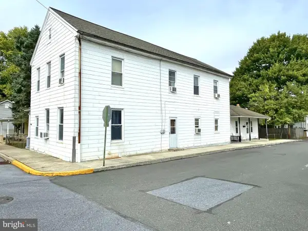270 W 2nd St, HUMMELSTOWN, PA 17036