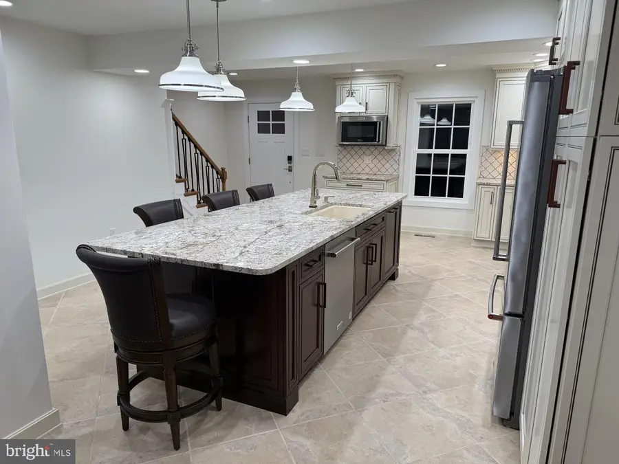 477 W Caracas Ave, Hershey, PA 17033 - #2
