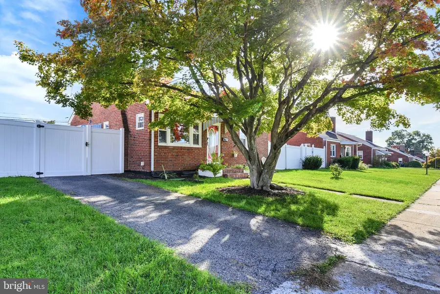 4913 Colorado Ave, Harrisburg, PA 17109 - #2