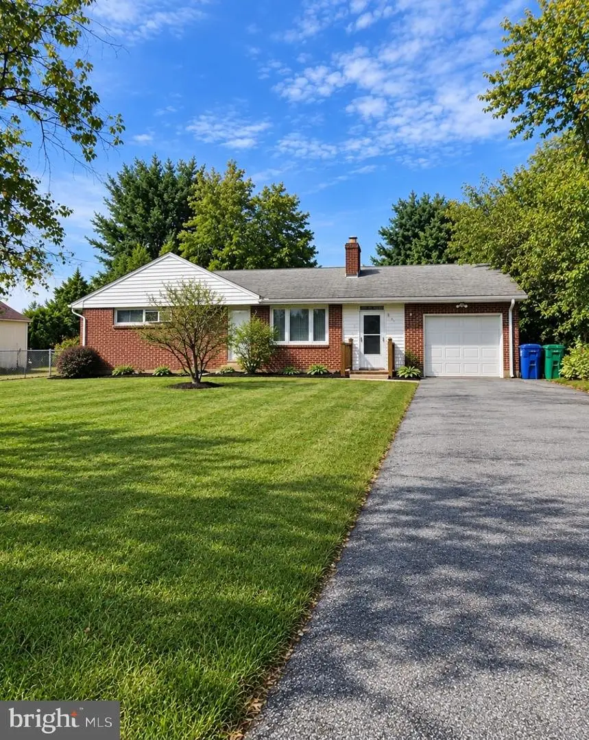 1184 Fairmont Dr, Harrisburg, PA 17112 - #2