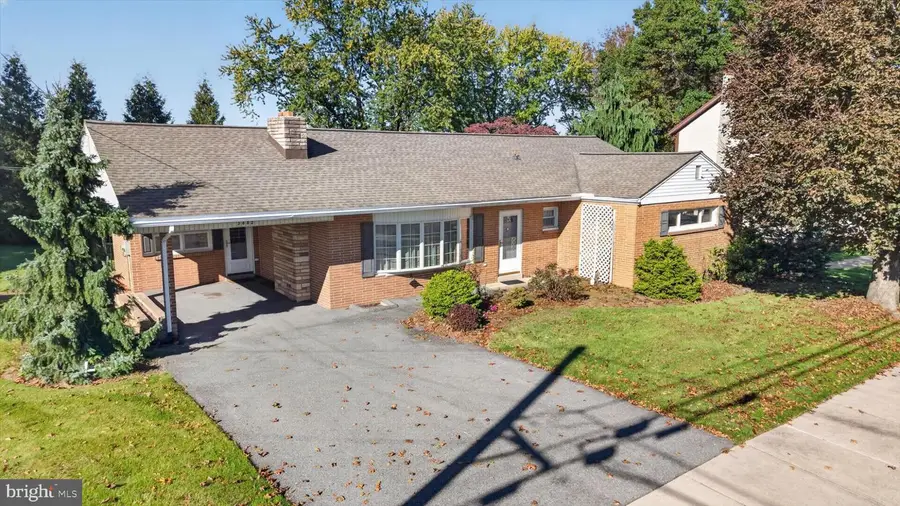 3882 N Market St, Elizabethville, PA 17023 - #3