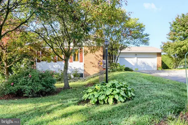 37 Arthur St, HUMMELSTOWN, PA 17036