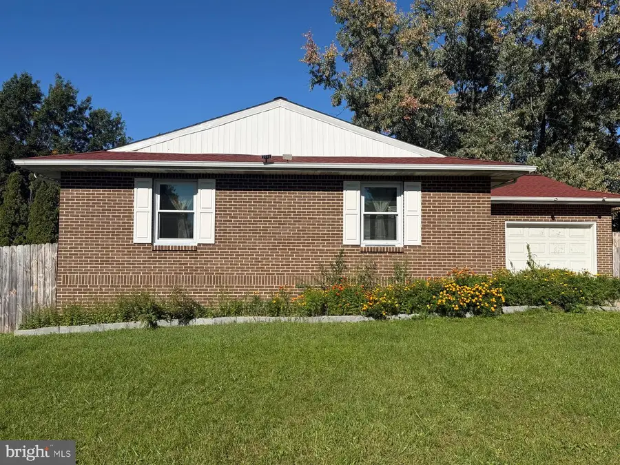 5537 Edsel St, Harrisburg, PA 17109 - #3