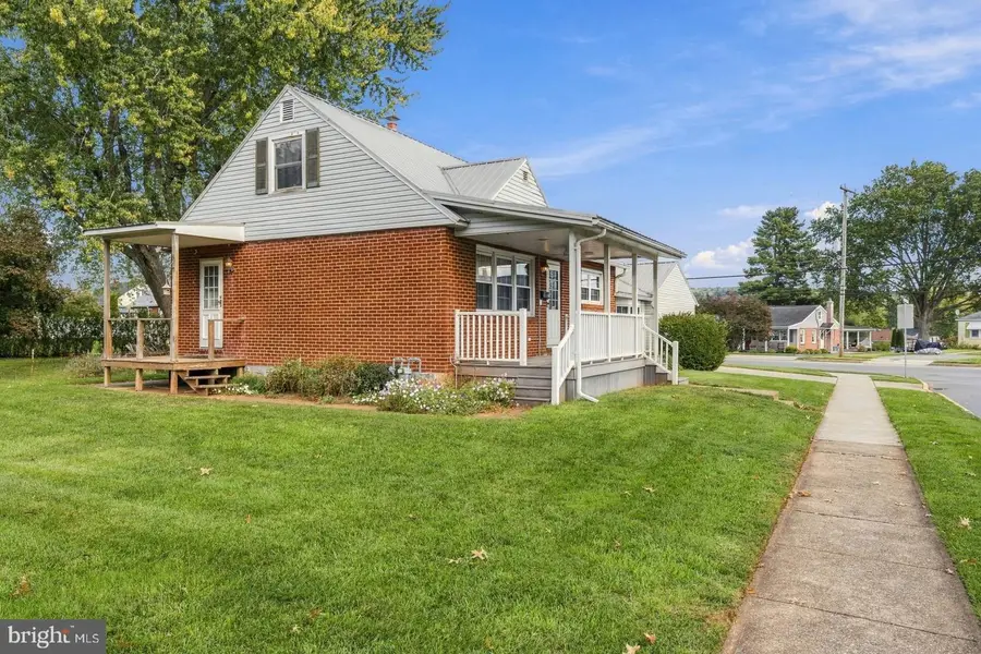 361 E Roosevelt Ave, Middletown, PA 17057 - #3