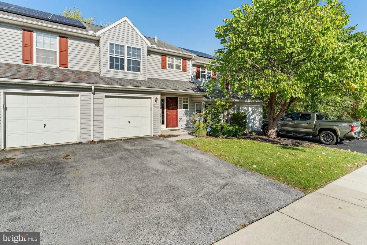 5796 Hidden Lake Dr, Harrisburg, PA 17111 - #1
