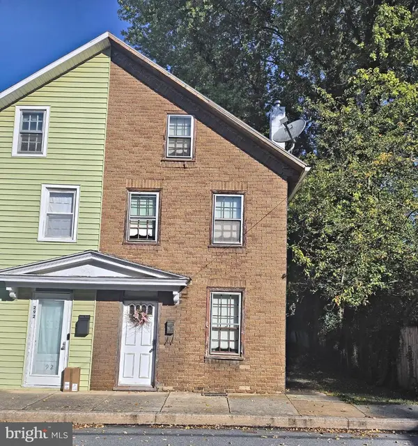 290 W 2nd St, HUMMELSTOWN, PA 17036