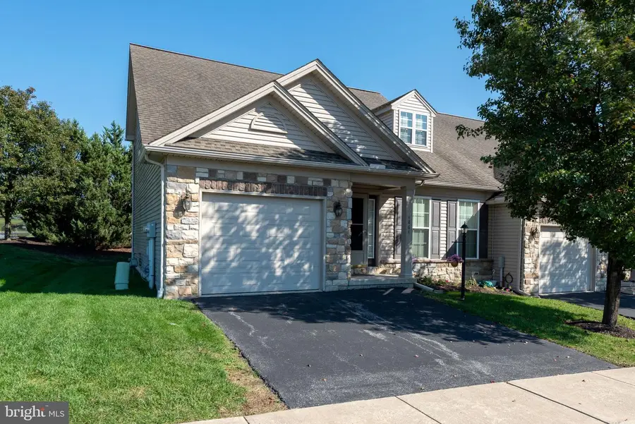 4864 Sheffield Ct, Harrisburg, PA 17112 - #2