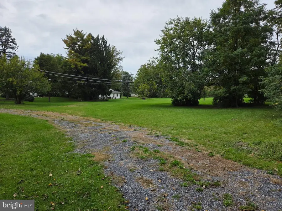 440 Walton Ave, Hummelstown, PA 17036 - #3