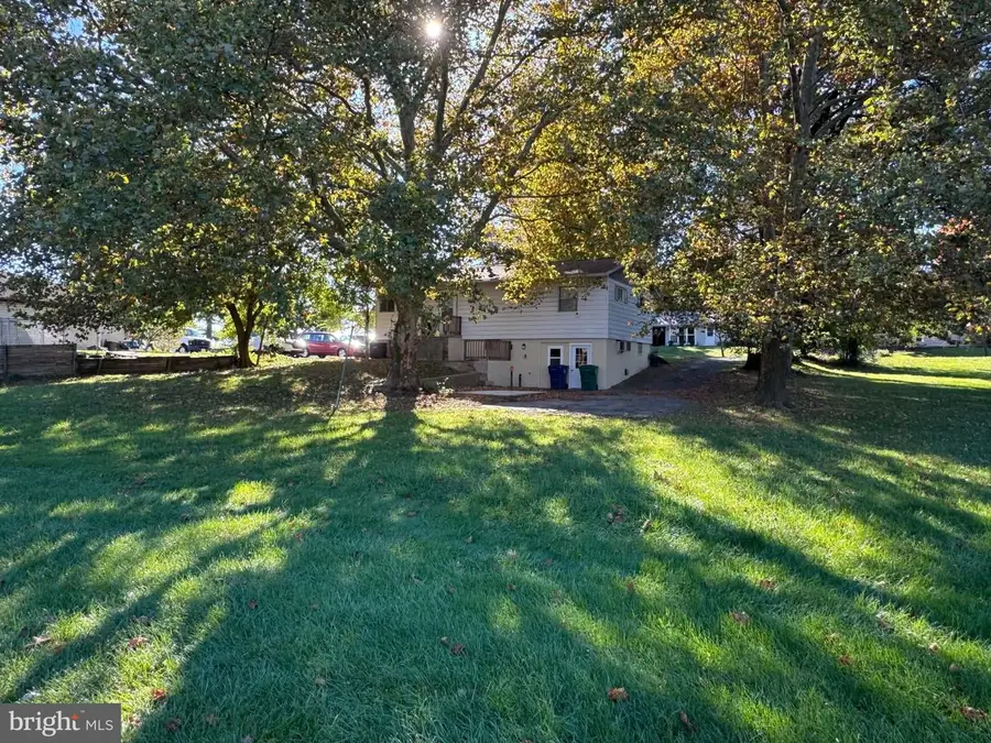 4812 Londonderry Rd, Harrisburg, PA 17109 - #3