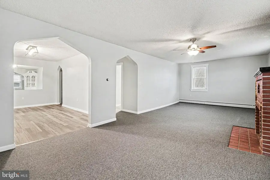 37r W Main St, Elizabethville, PA 17023 - #2