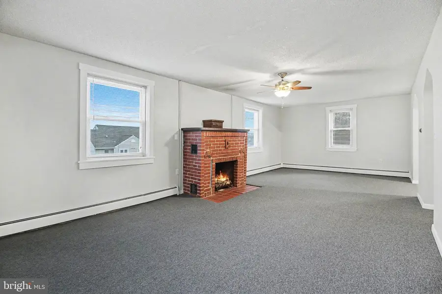 37r W Main St, Elizabethville, PA 17023 - #3