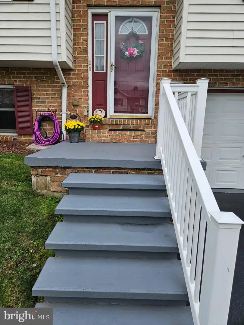 6454 Taunton Rd, Harrisburg, PA 17111 - #2