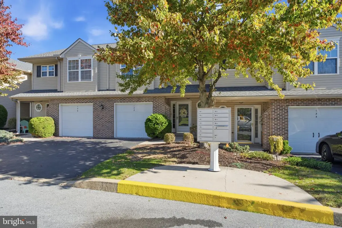132 Sparrow Rd, Hummelstown, PA 17036 - #1