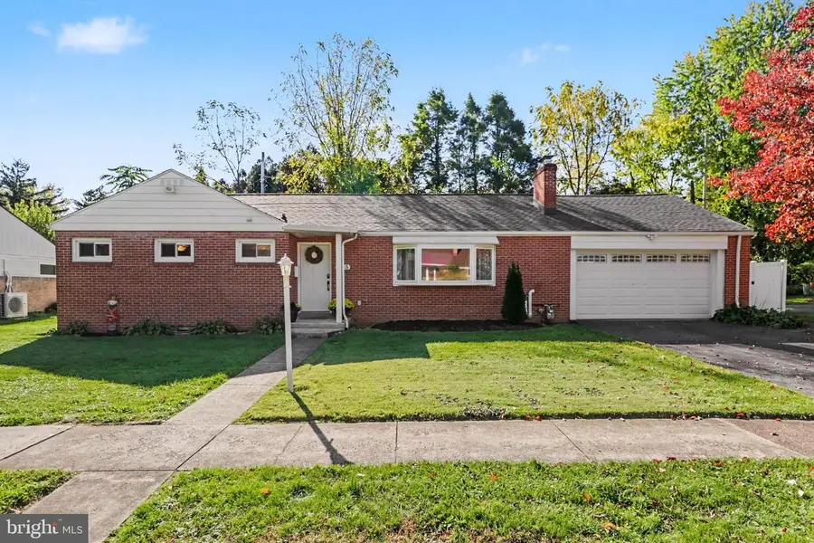 3115 Earle St, Harrisburg, PA 17109 - #2