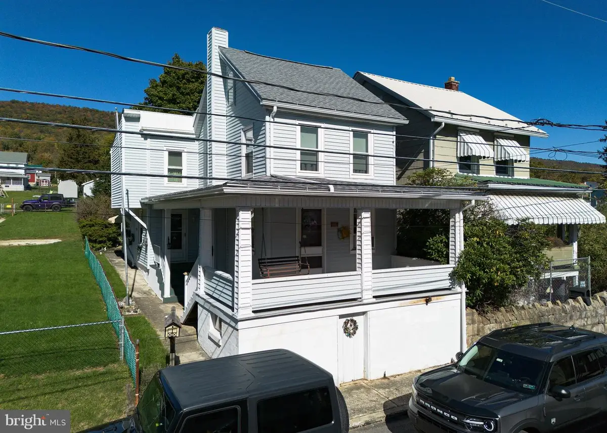 133 E Spruce St, Williamstown, PA 17098 - #1