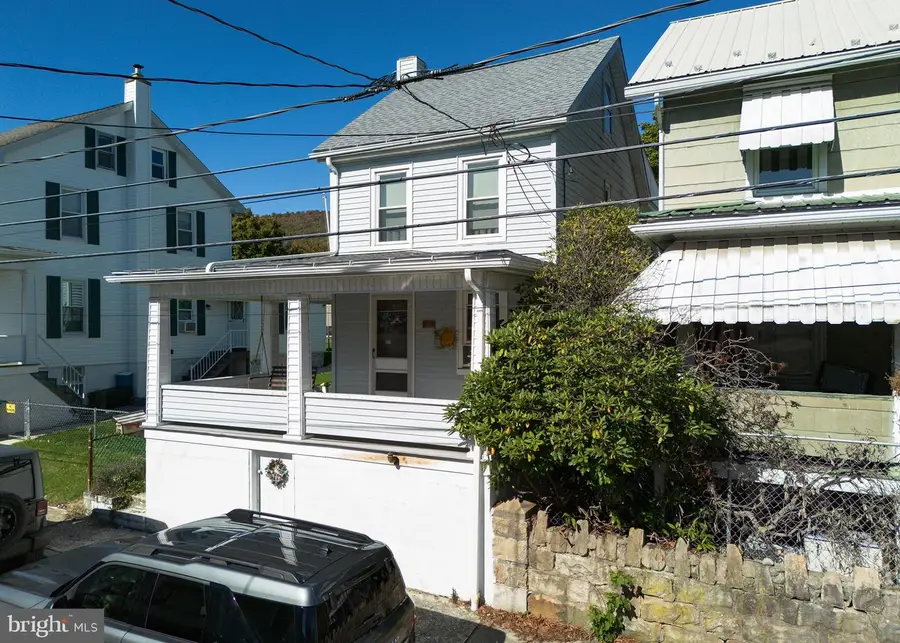 133 E Spruce St, Williamstown, PA 17098 - #3