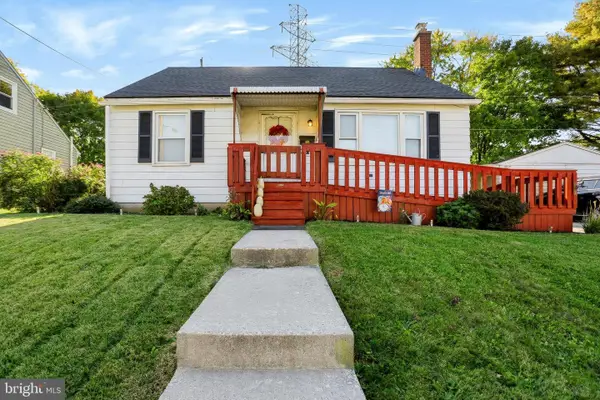 77 Runyon Rd, HUMMELSTOWN, PA 17036