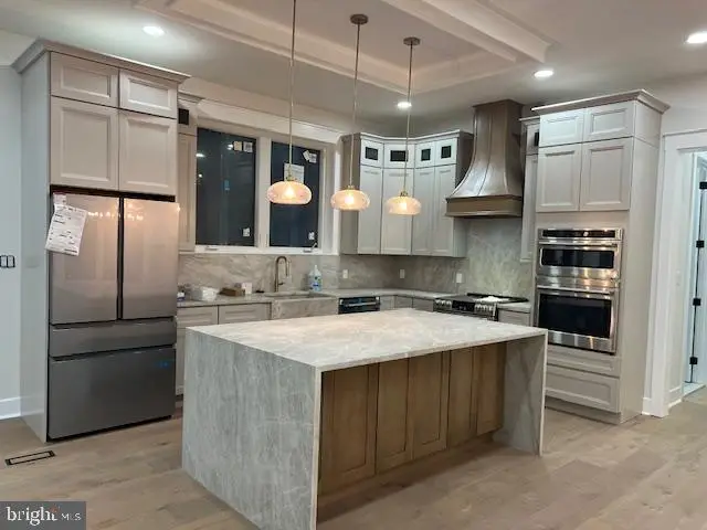 739 S Roberts Rd, Bryn Mawr, PA 19010 - Image #2