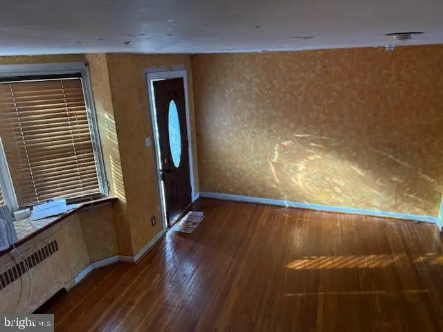 337 Copley Rd, Upper Darby, PA 19082 - #2