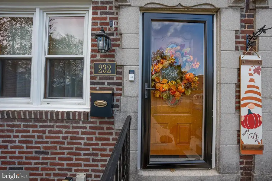 232 Crestwood Dr, Clifton Heights, PA 19018 - Image #3