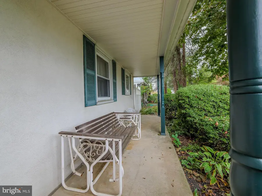 806 W Penn Pines Blvd, Aldan, PA 19018 - Image #3