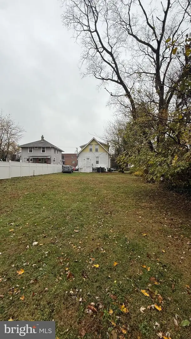 1525 Elmwood Ave, Folcroft, PA 19032 - Image #2