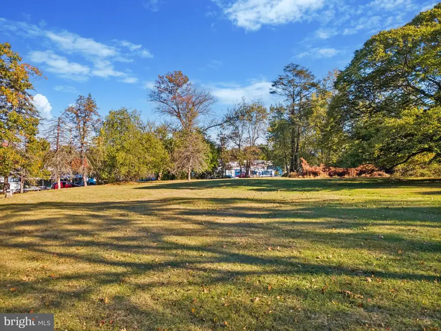 887 Red Hill Rd Rd, Aston, PA 19014 - Image #2