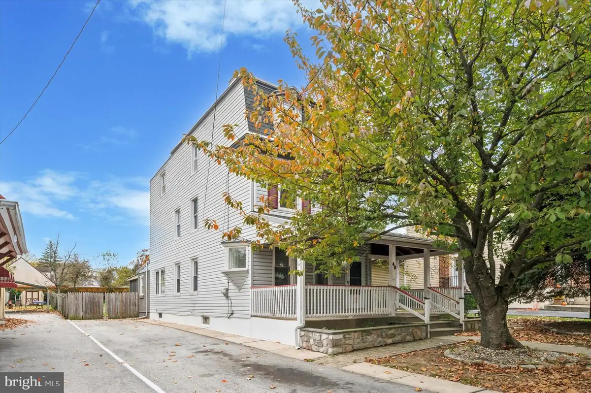 40 E Knowles Ave, Glenolden, PA 19036 - Image #1