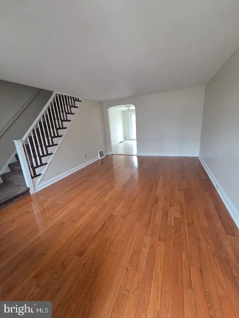 5137 Westley Dr, Clifton Heights, PA 19018 - Image #2