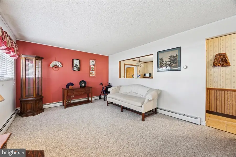 2815 Quaint St, Secane, PA 19018 - Image #2