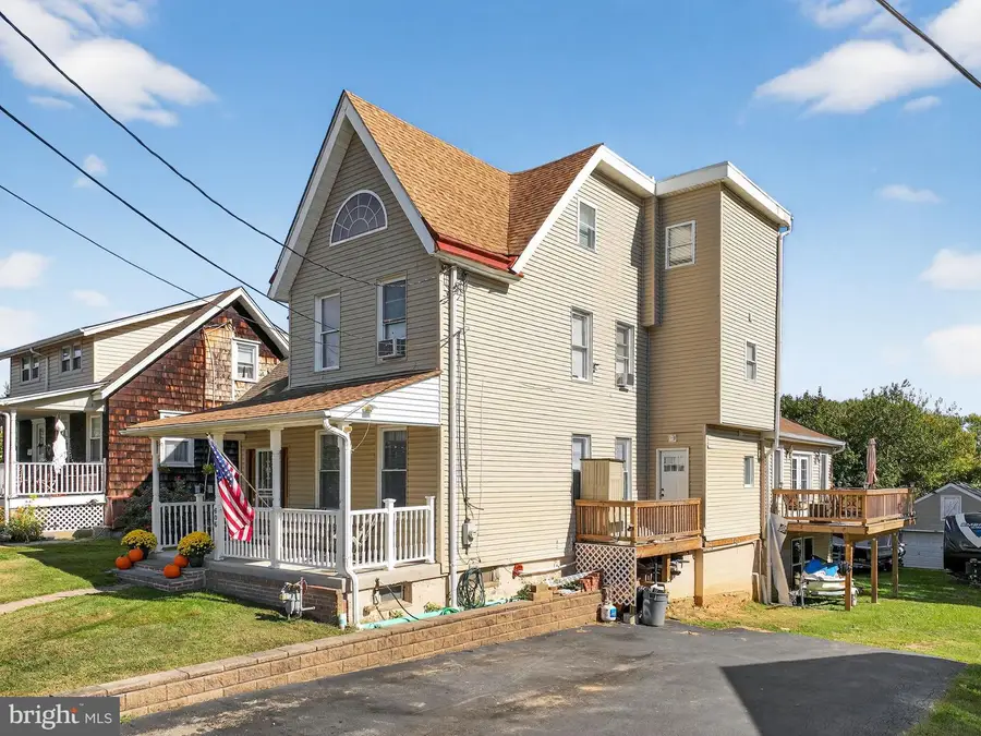 606 Seneca Ave, Norwood, PA 19074 - Image #2