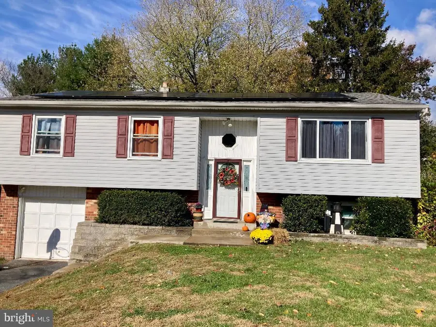 33 Mulberry St, Upper Chichester, PA 19061 - Image #3