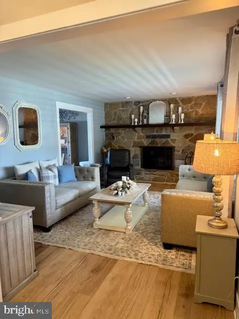 1918 Susan Lane, Upper Chichester, PA 19061 - Image #3